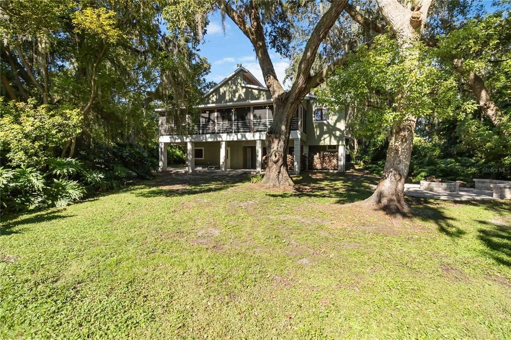 Под контрактом: $839,000 (4 спален, 4 ванн, 3778 Квадратных фут)