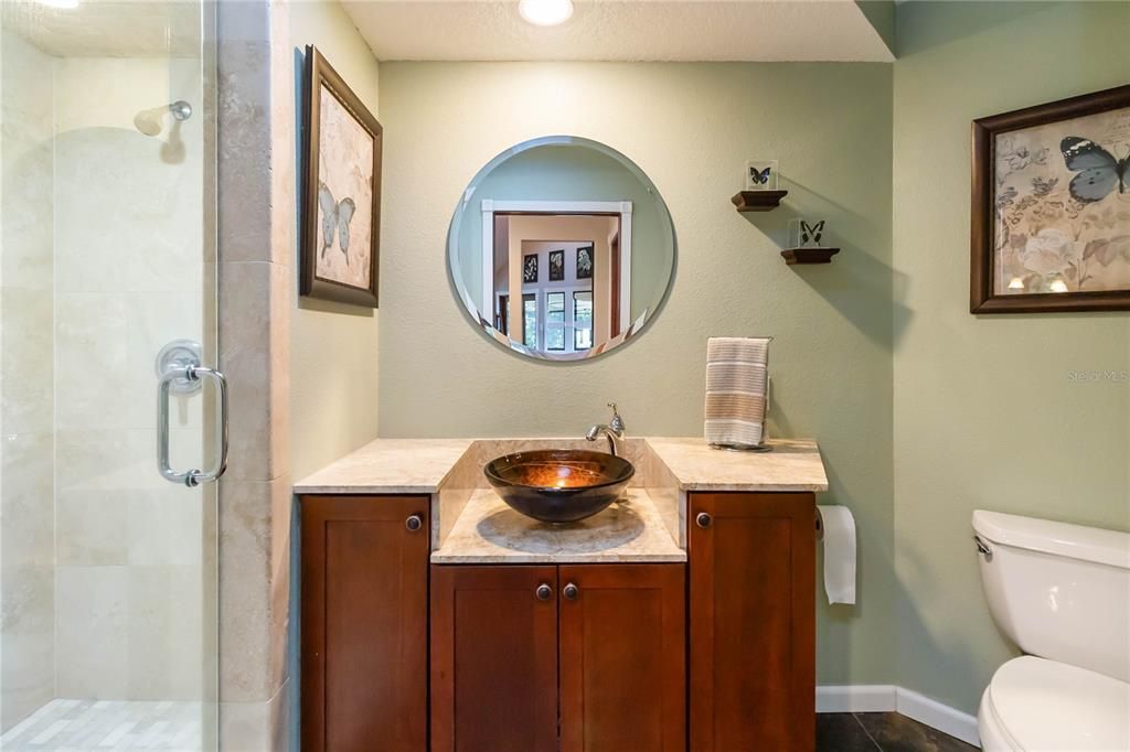 Под контрактом: $839,000 (4 спален, 4 ванн, 3778 Квадратных фут)