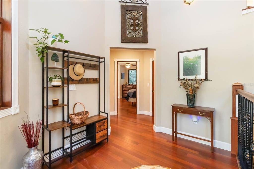 Под контрактом: $839,000 (4 спален, 4 ванн, 3778 Квадратных фут)