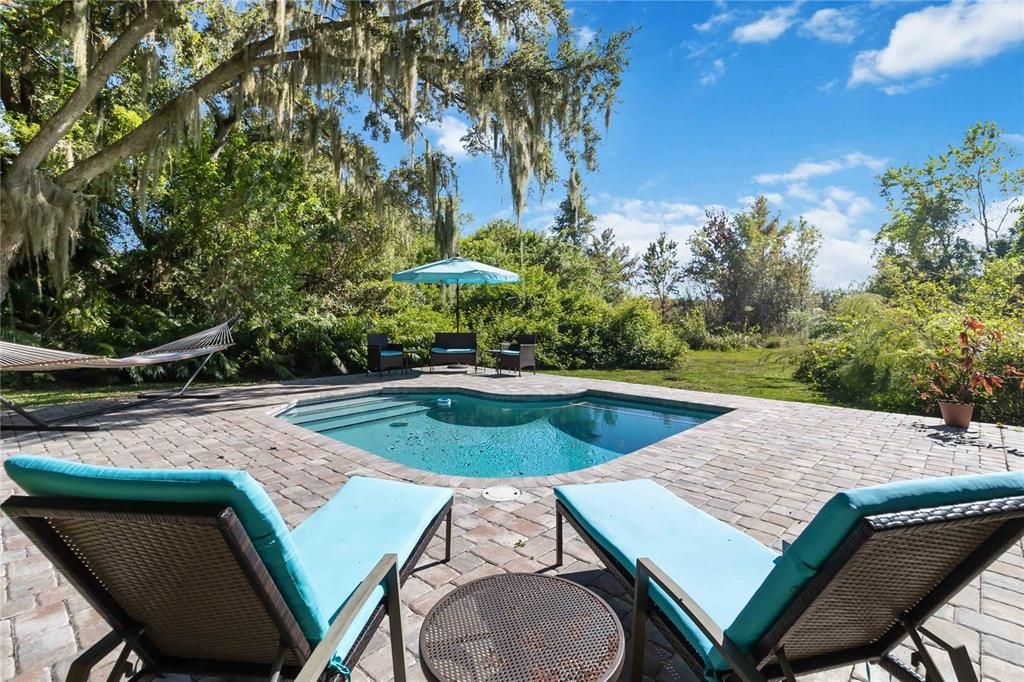 Под контрактом: $839,000 (4 спален, 4 ванн, 3778 Квадратных фут)