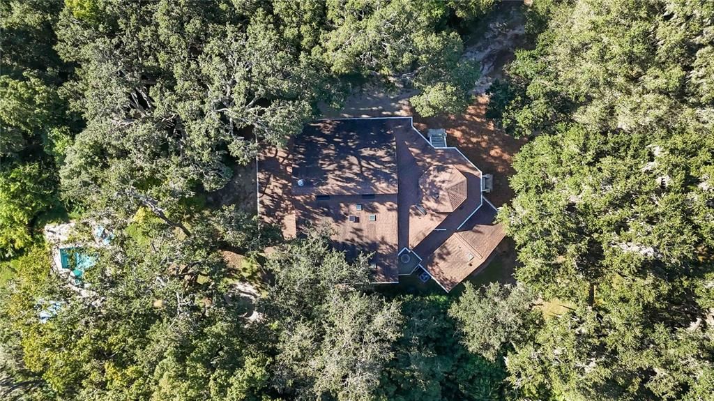 Под контрактом: $839,000 (4 спален, 4 ванн, 3778 Квадратных фут)