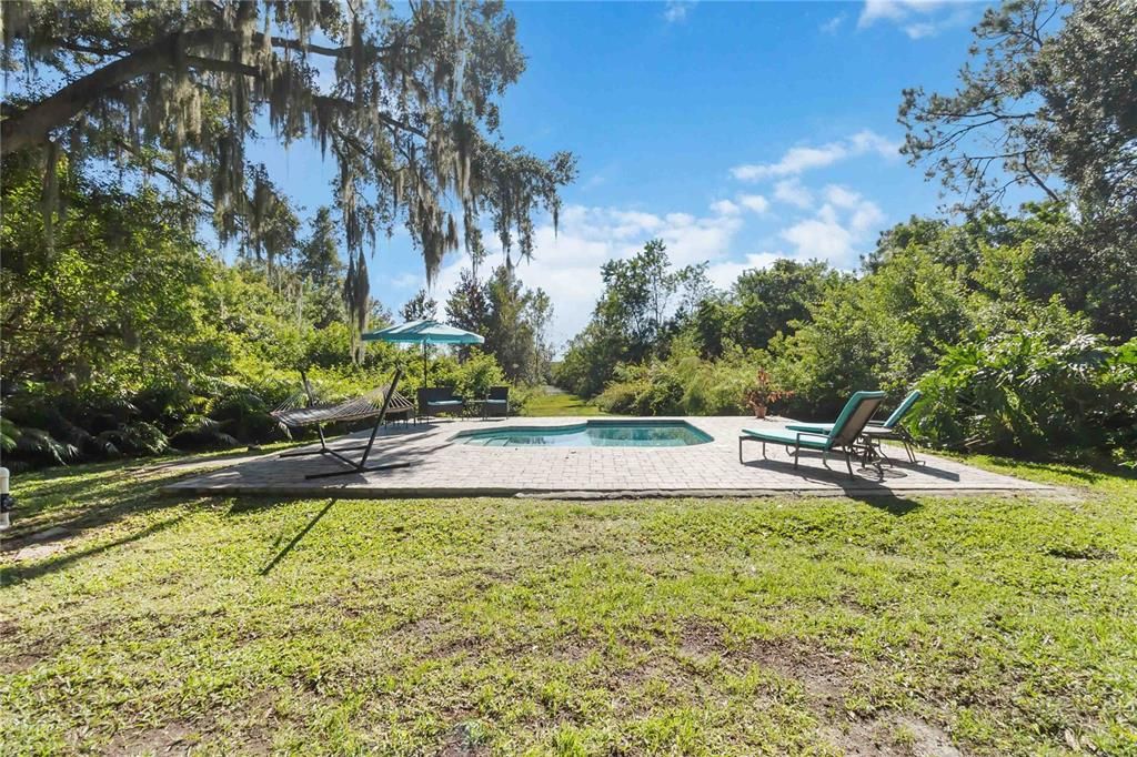 Под контрактом: $839,000 (4 спален, 4 ванн, 3778 Квадратных фут)