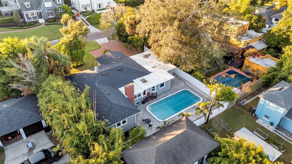 En Venta: $549,000 (4 camas, 2 baños, 2332 Pies cuadrados)