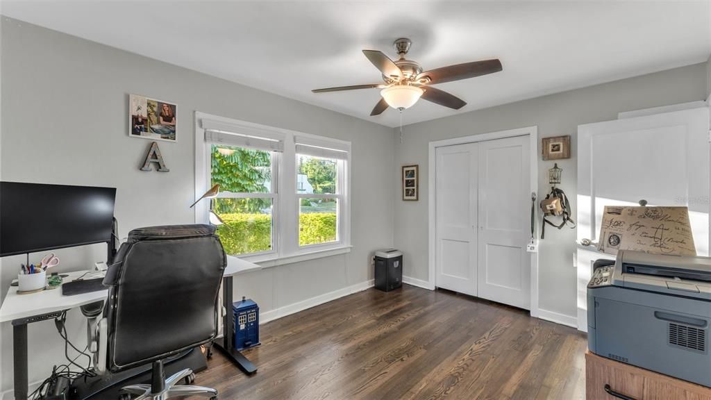 En Venta: $549,000 (4 camas, 2 baños, 2332 Pies cuadrados)