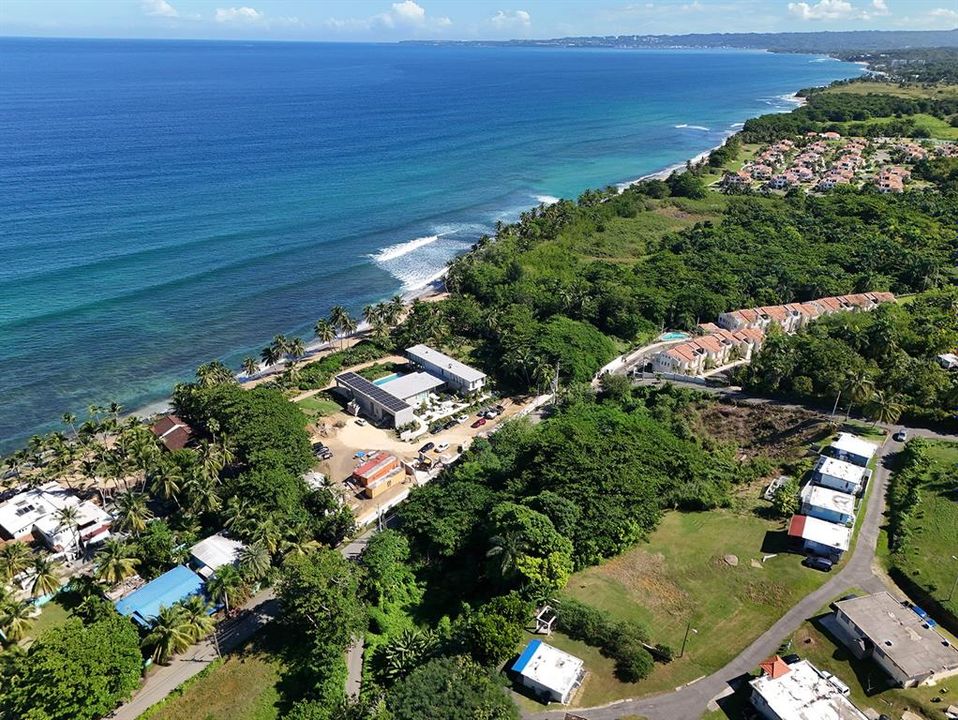 待售: $2,495,000 (1.43 acres)