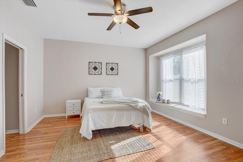 For Sale: $289,900 (3 beds, 2 baths, 1544 Square Feet)