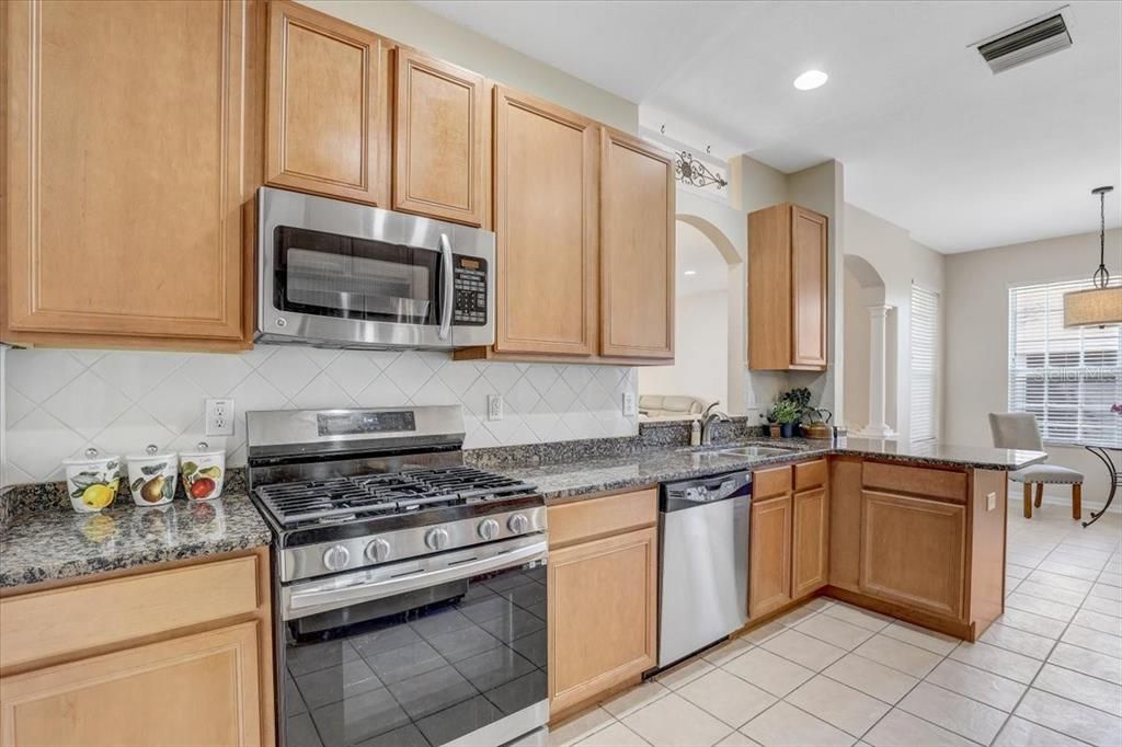 For Sale: $289,900 (3 beds, 2 baths, 1544 Square Feet)