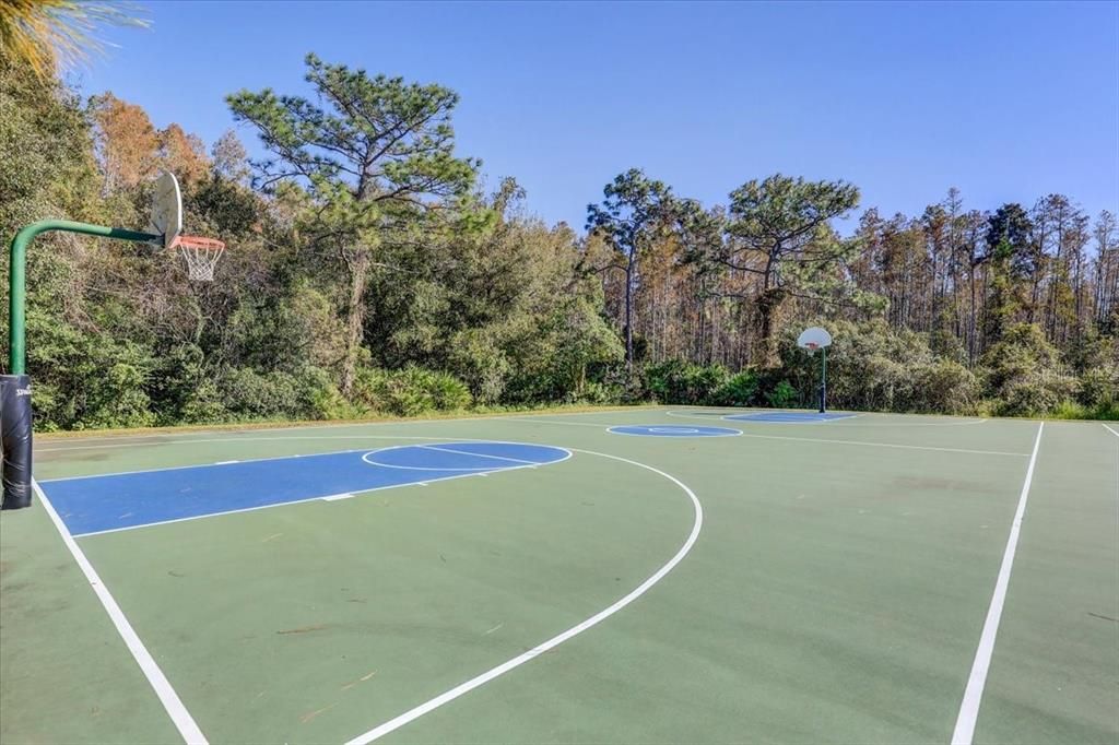 For Sale: $289,900 (3 beds, 2 baths, 1544 Square Feet)