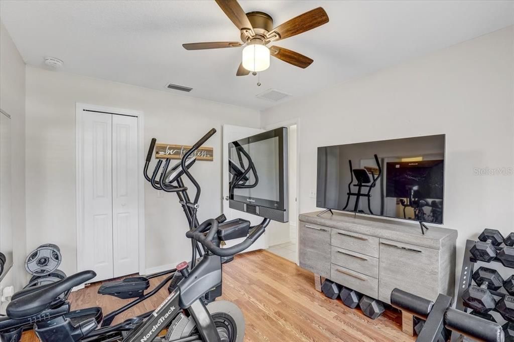 For Sale: $289,900 (3 beds, 2 baths, 1544 Square Feet)