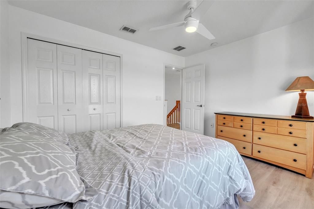 出租: $3,545 (4 贝兹, 2 浴室, 2593 平方英尺)