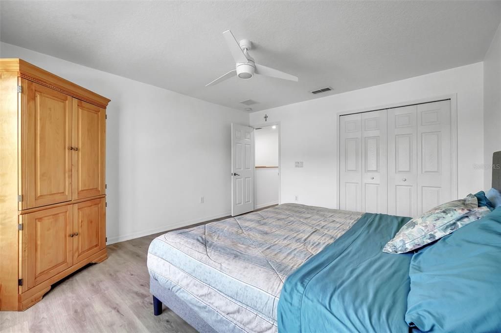 出租: $3,545 (4 贝兹, 2 浴室, 2593 平方英尺)