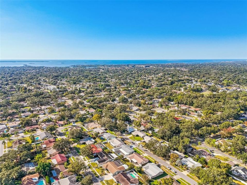 合同活跃: $649,900 (4 贝兹, 2 浴室, 2175 平方英尺)