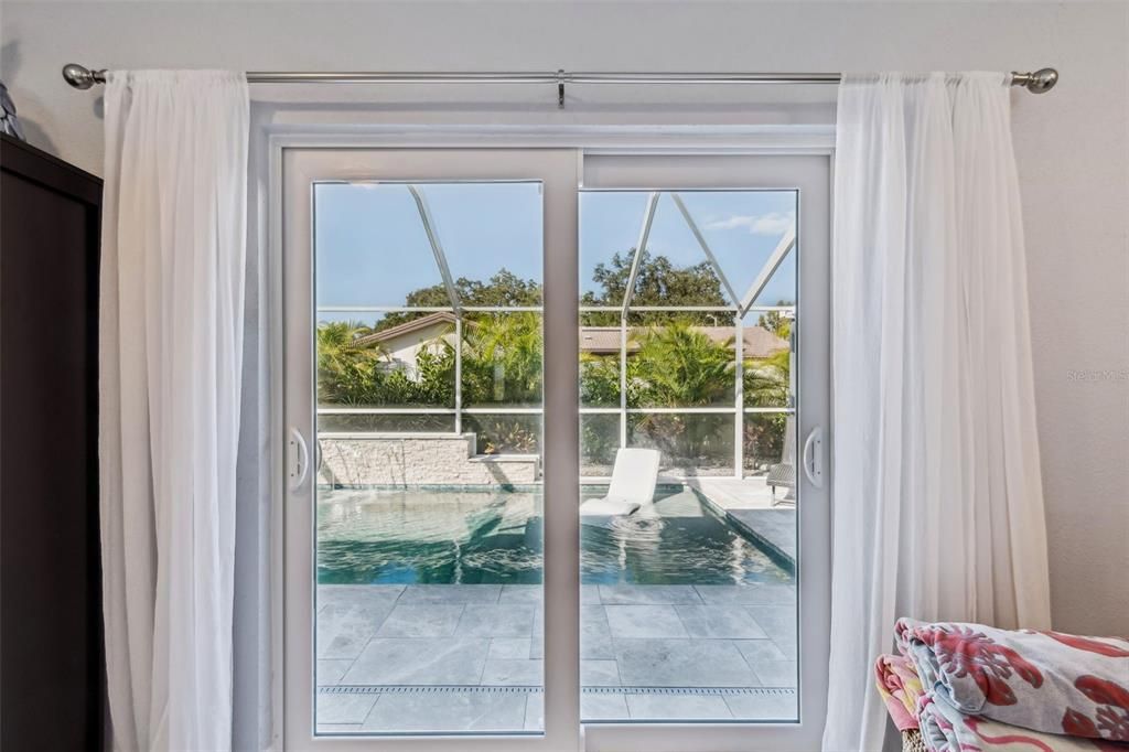 合同活跃: $649,900 (4 贝兹, 2 浴室, 2175 平方英尺)