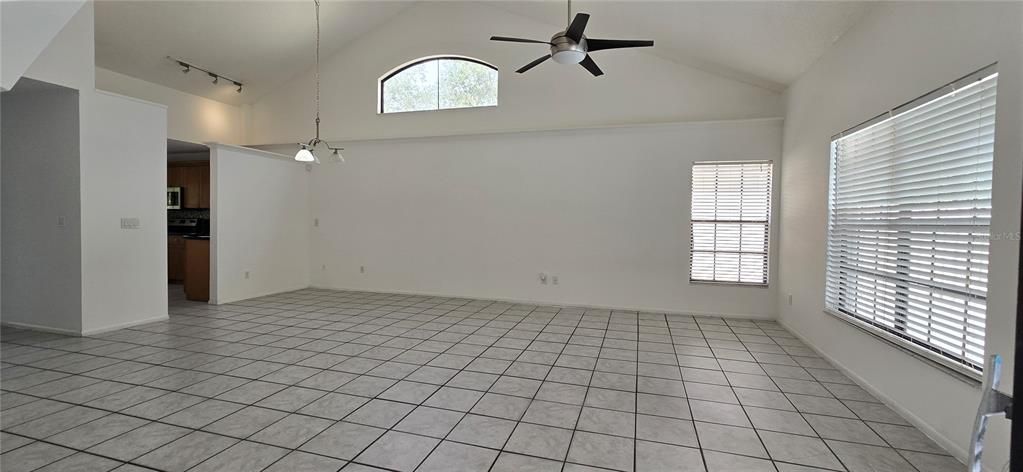 Active With Contract: $399,999 (4 beds, 2 baths, 1777 Square Feet)