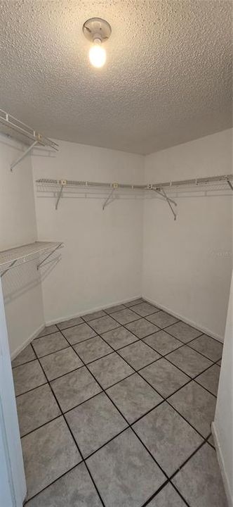 Active With Contract: $399,999 (4 beds, 2 baths, 1777 Square Feet)