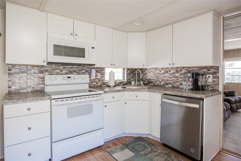 En Venta: $119,000 (2 camas, 1 baños, 884 Pies cuadrados)