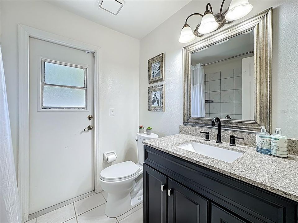 Под контрактом: $530,000 (5 спален, 2 ванн, 2287 Квадратных фут)