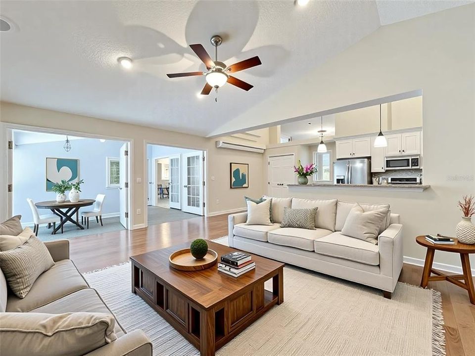 Под контрактом: $530,000 (5 спален, 2 ванн, 2287 Квадратных фут)