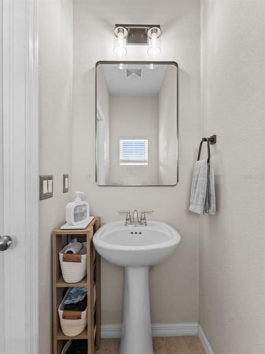 For Sale: $329,900 (3 beds, 2 baths, 1525 Square Feet)