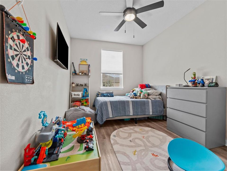 For Sale: $329,900 (3 beds, 2 baths, 1525 Square Feet)