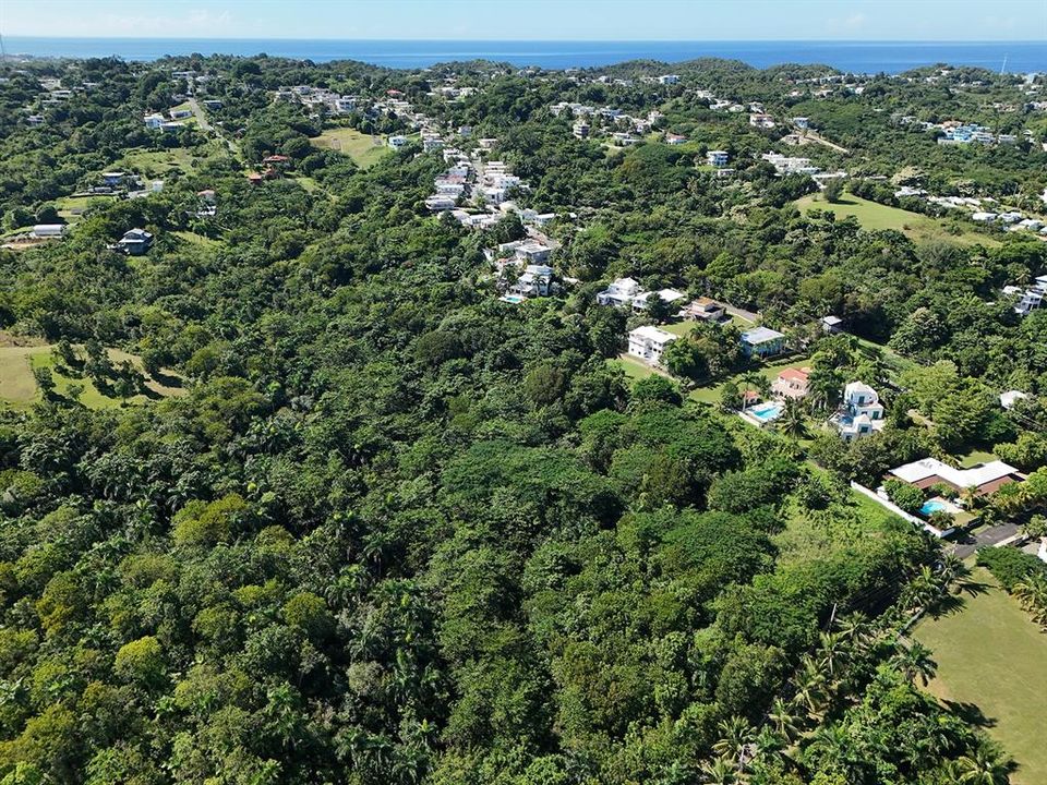 待售: $3,500,000 (7.16 acres)