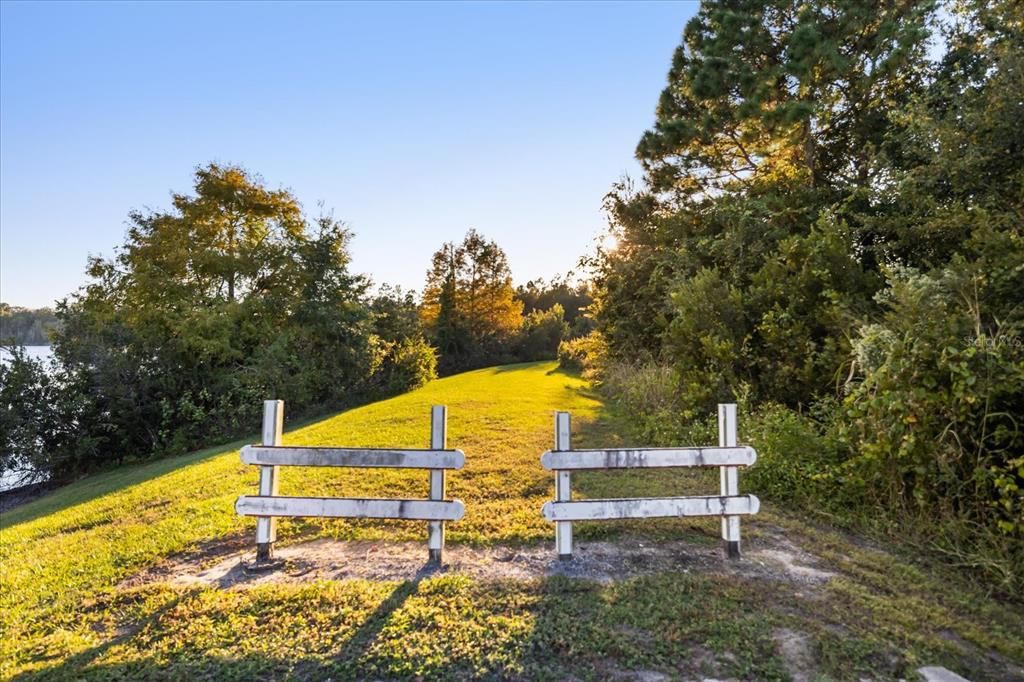 Activo con contrato: $750,000 (4 camas, 3 baños, 2889 Pies cuadrados)