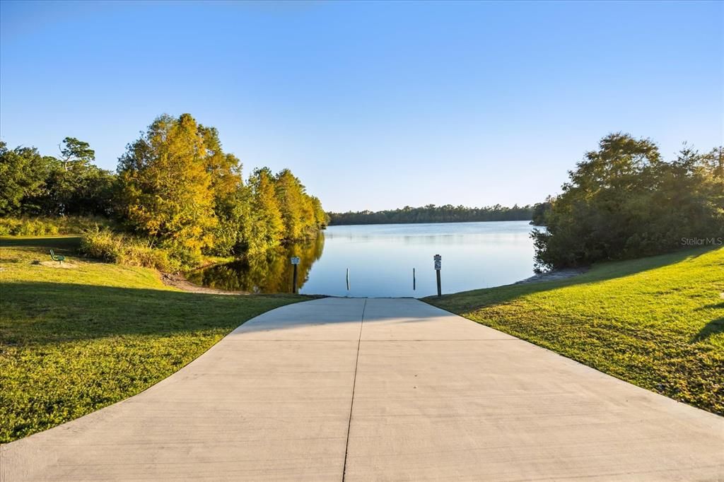 Activo con contrato: $750,000 (4 camas, 3 baños, 2889 Pies cuadrados)