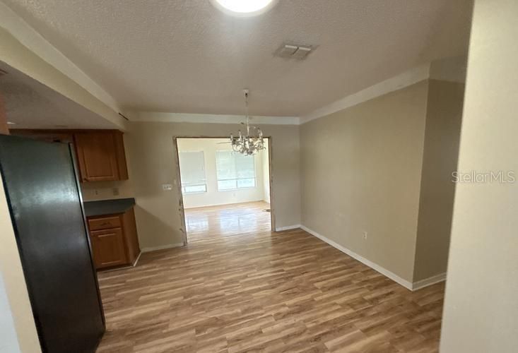 For Sale: $174,000 (2 beds, 2 baths, 1008 Square Feet)