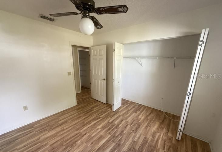 For Sale: $174,000 (2 beds, 2 baths, 1008 Square Feet)
