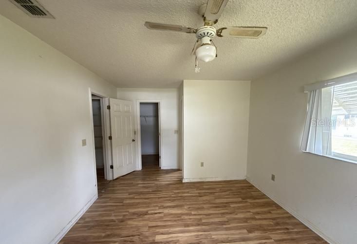 For Sale: $174,000 (2 beds, 2 baths, 1008 Square Feet)
