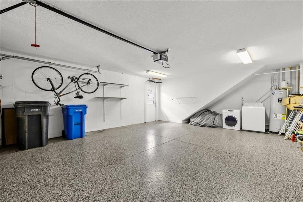 Active With Contract: $631,950 (4 beds, 3 baths, 2320 Square Feet)