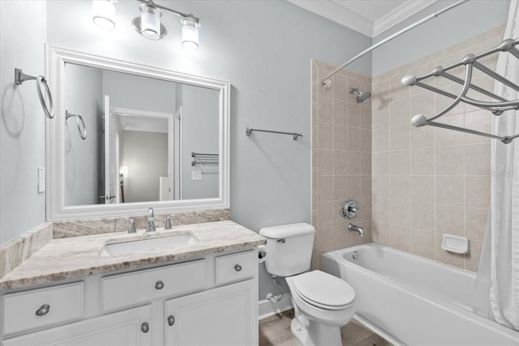 Active With Contract: $631,950 (4 beds, 3 baths, 2320 Square Feet)