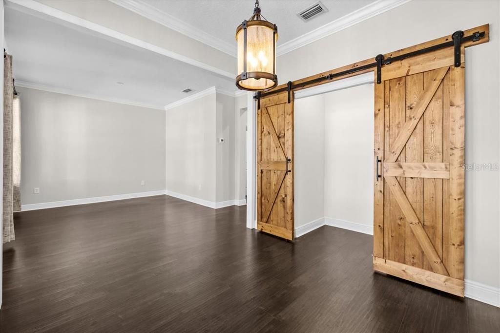 Active With Contract: $631,950 (4 beds, 3 baths, 2320 Square Feet)