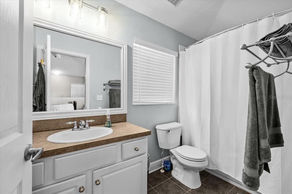 Active With Contract: $631,950 (4 beds, 3 baths, 2320 Square Feet)