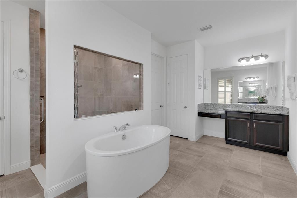 For Sale: $665,000 (5 beds, 3 baths, 3854 Square Feet)