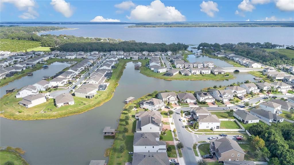 For Sale: $665,000 (5 beds, 3 baths, 3854 Square Feet)