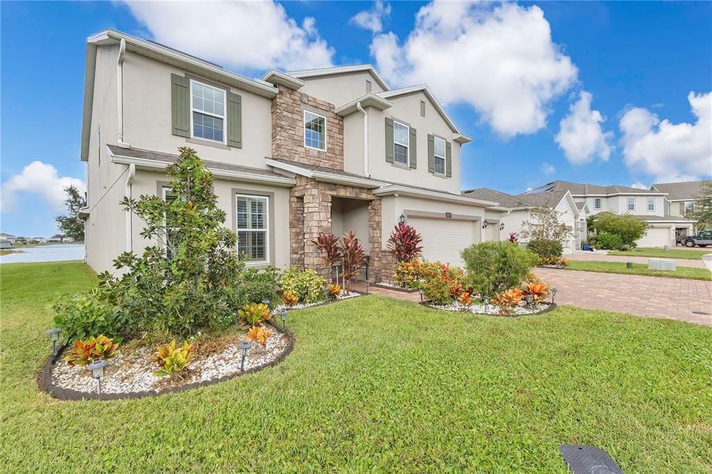 For Sale: $665,000 (5 beds, 3 baths, 3854 Square Feet)