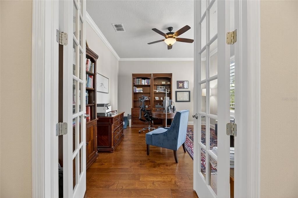 For Sale: $575,000 (2 beds, 2 baths, 2685 Square Feet)