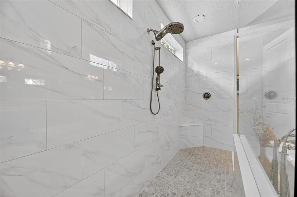 For Sale: $575,000 (2 beds, 2 baths, 2685 Square Feet)