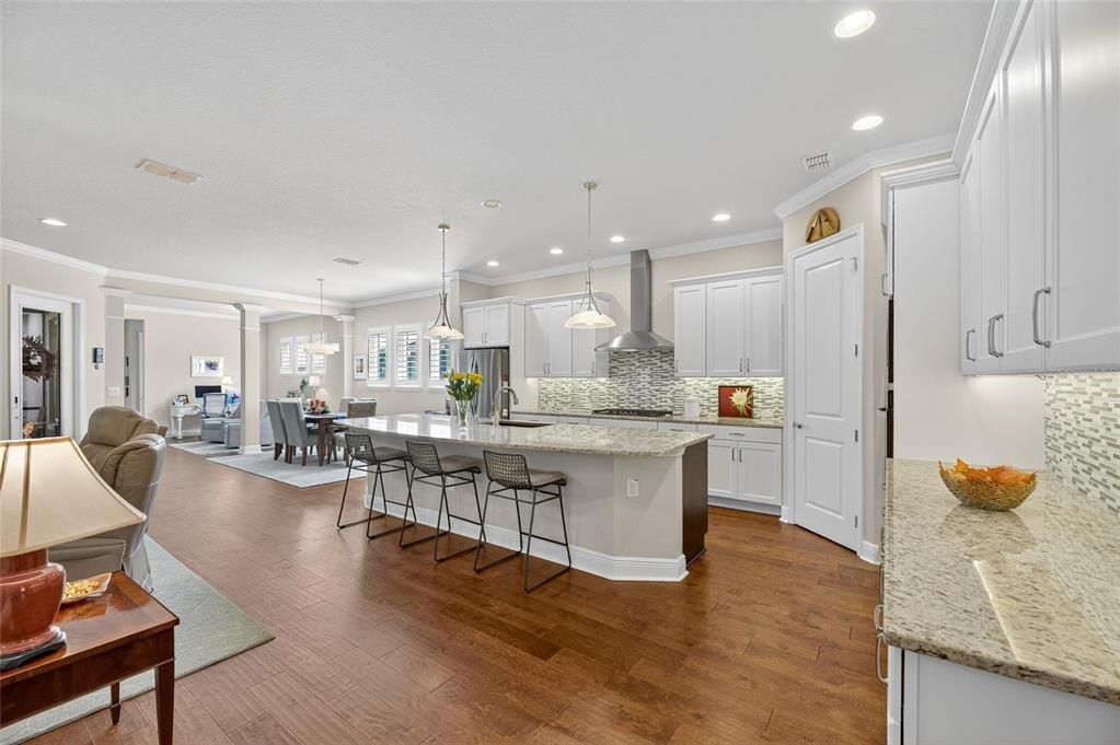 For Sale: $575,000 (2 beds, 2 baths, 2685 Square Feet)