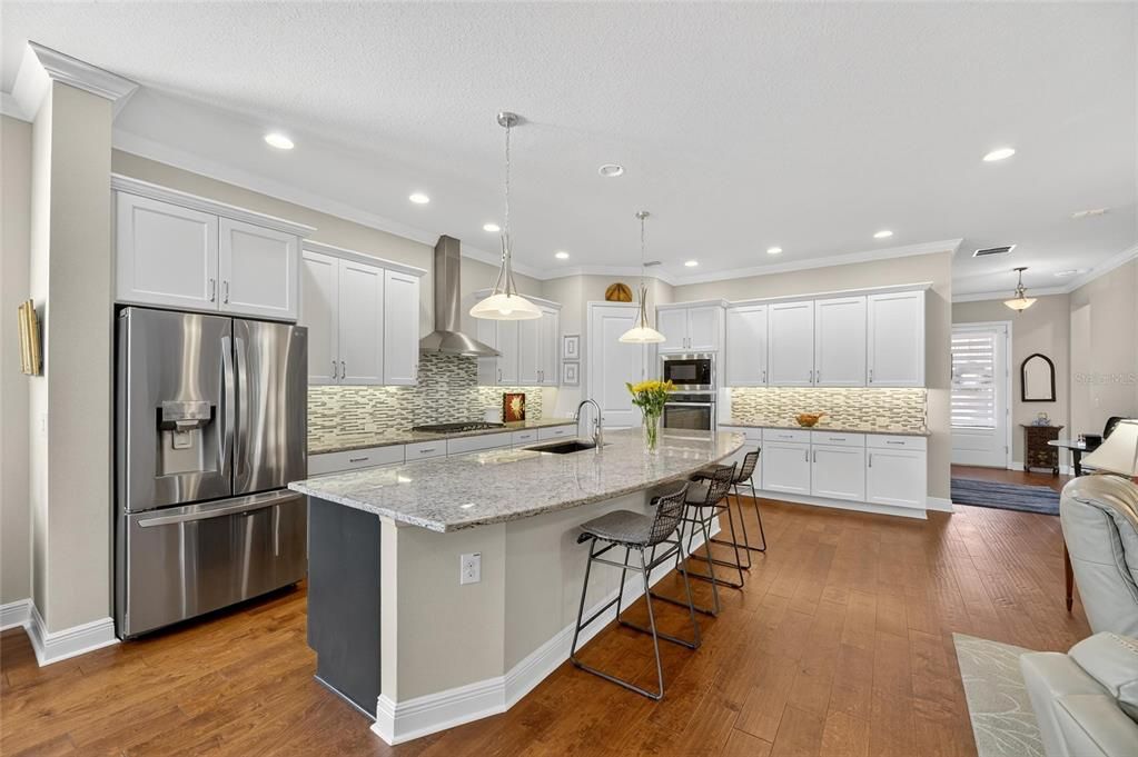 For Sale: $575,000 (2 beds, 2 baths, 2685 Square Feet)