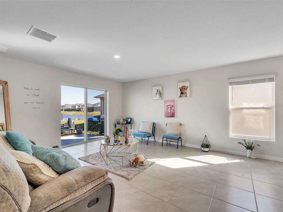 For Rent: $2,850 (5 beds, 3 baths, 2447 Square Feet)