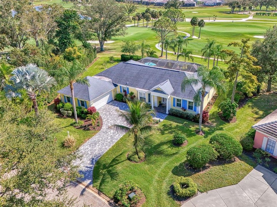 For Sale: $849,900 (3 beds, 2 baths, 2471 Square Feet)