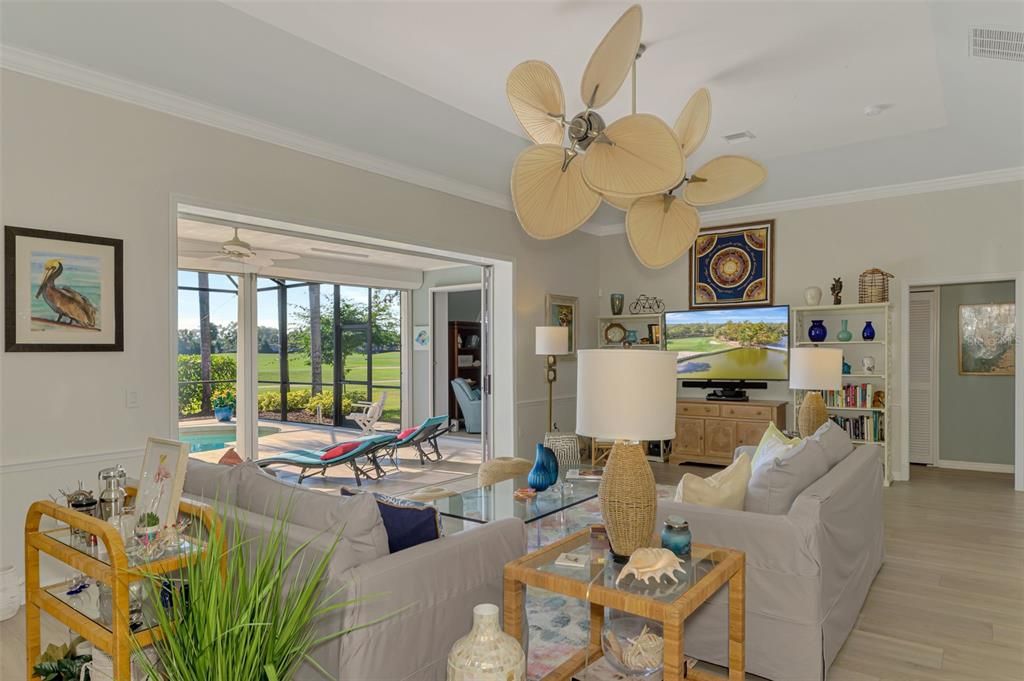 For Sale: $849,900 (3 beds, 2 baths, 2471 Square Feet)