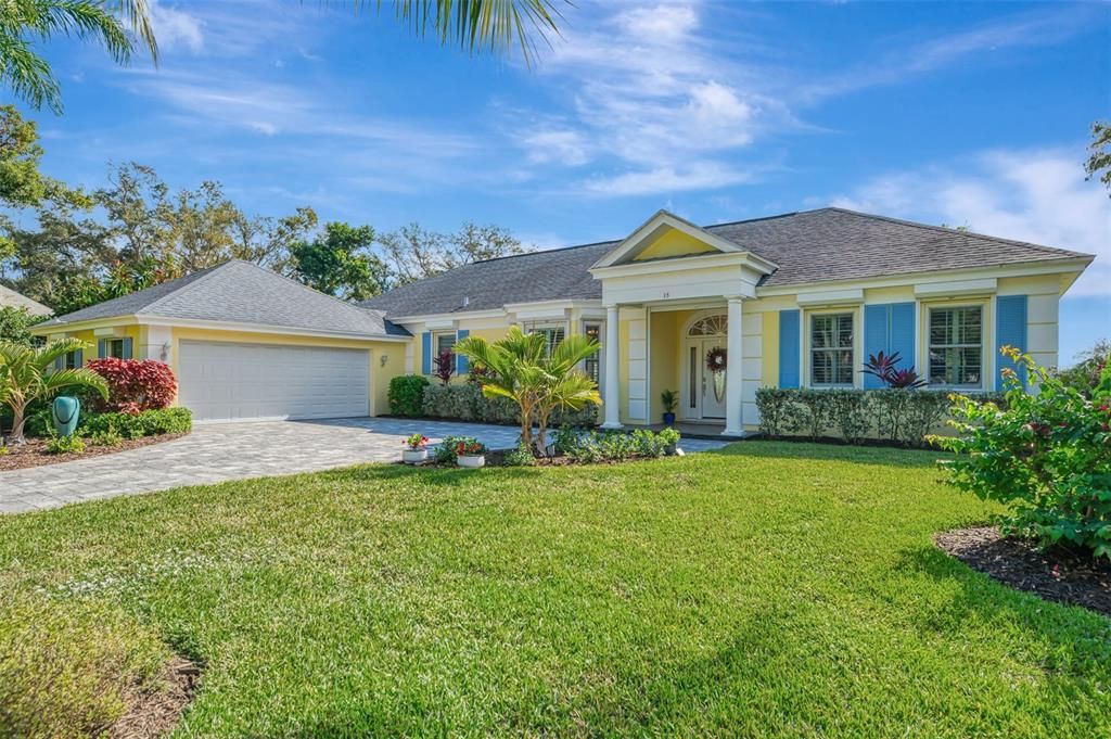 For Sale: $849,900 (3 beds, 2 baths, 2471 Square Feet)