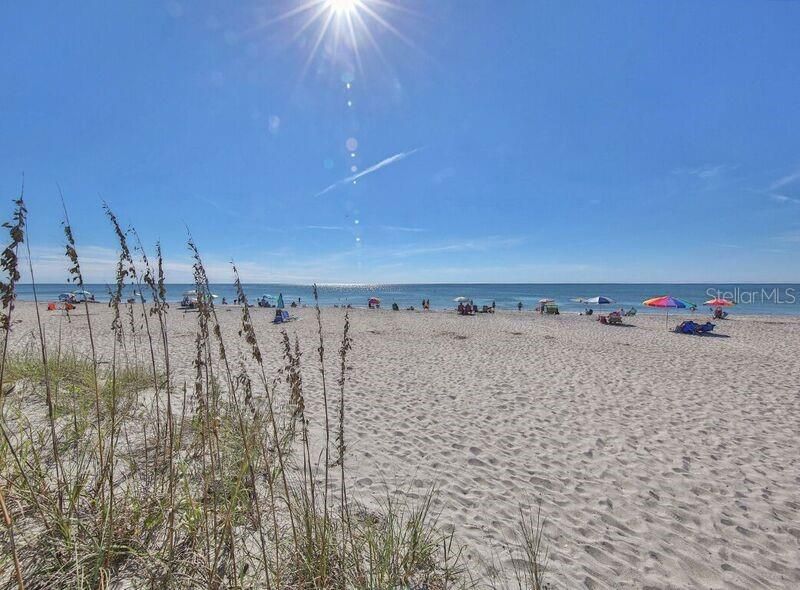 For Sale: $849,900 (3 beds, 2 baths, 2471 Square Feet)