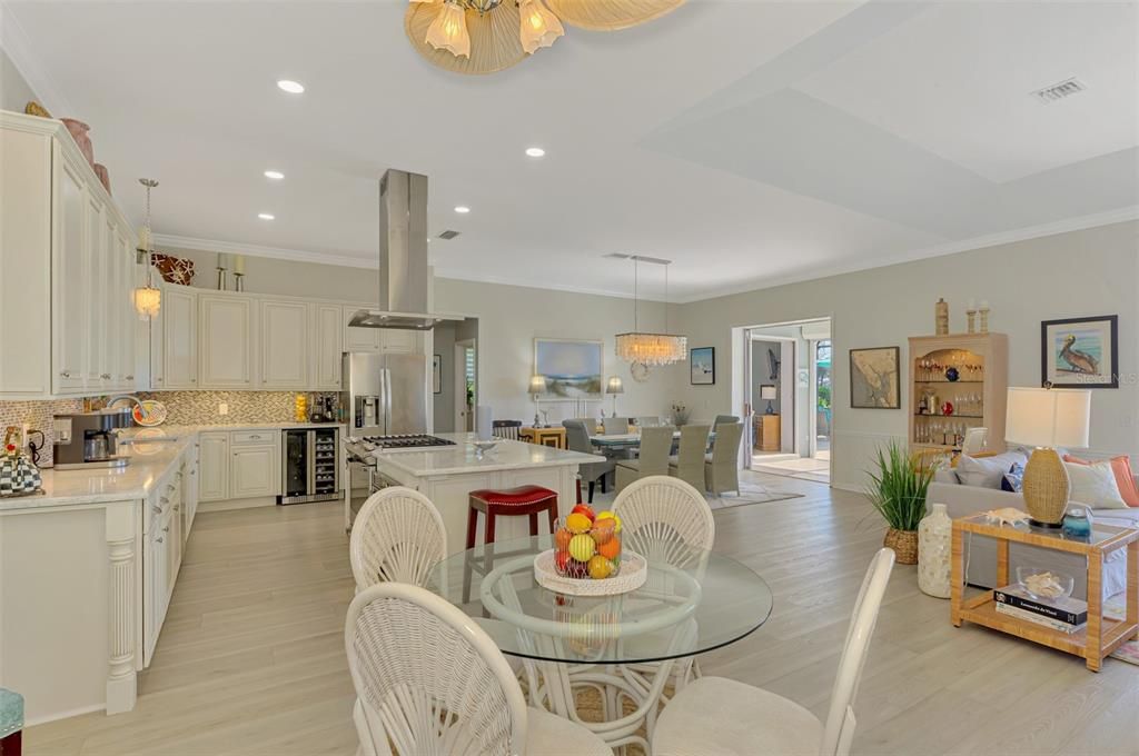 For Sale: $849,900 (3 beds, 2 baths, 2471 Square Feet)