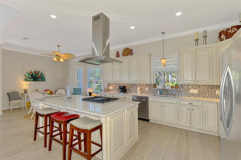 For Sale: $849,900 (3 beds, 2 baths, 2471 Square Feet)