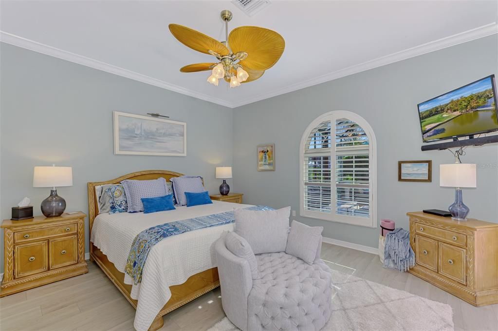 For Sale: $849,900 (3 beds, 2 baths, 2471 Square Feet)