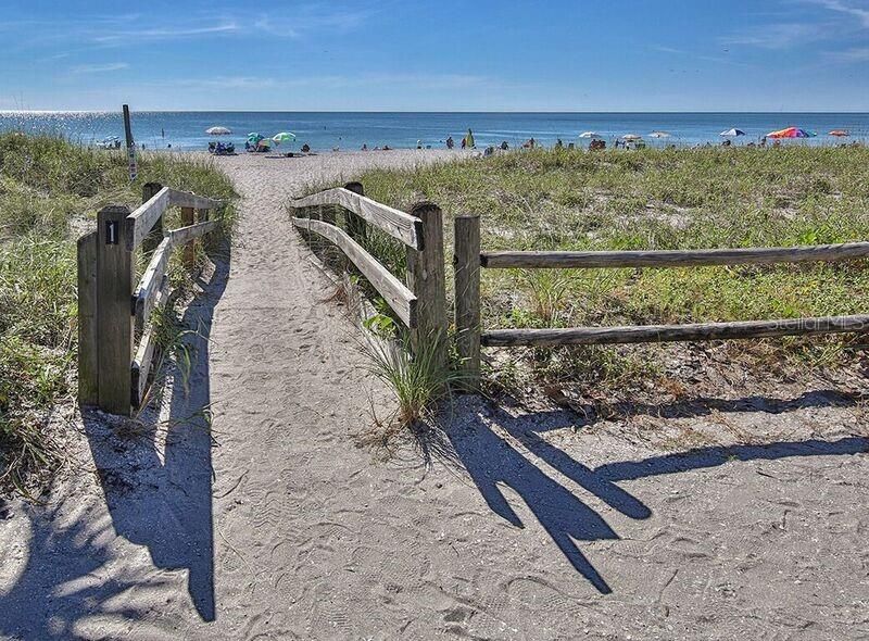 For Sale: $849,900 (3 beds, 2 baths, 2471 Square Feet)